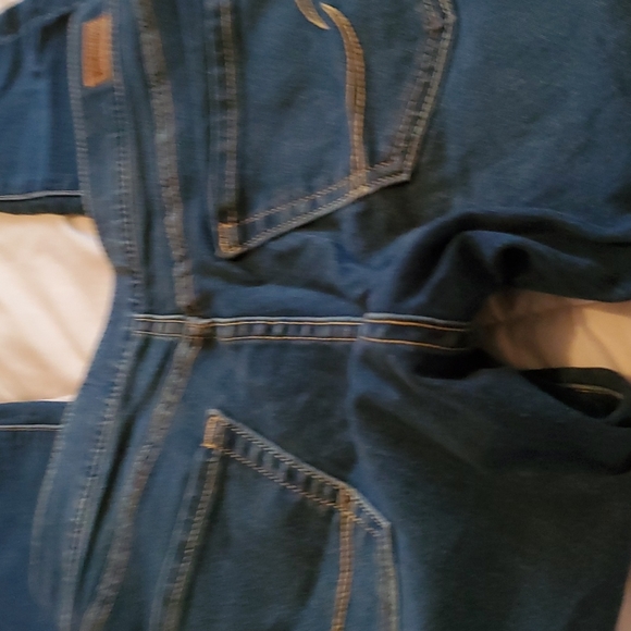 Jeans - Picture 5 of 5